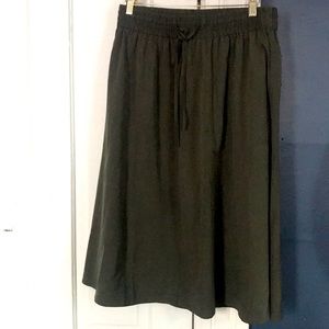 Women’s Old Navy midi skirt